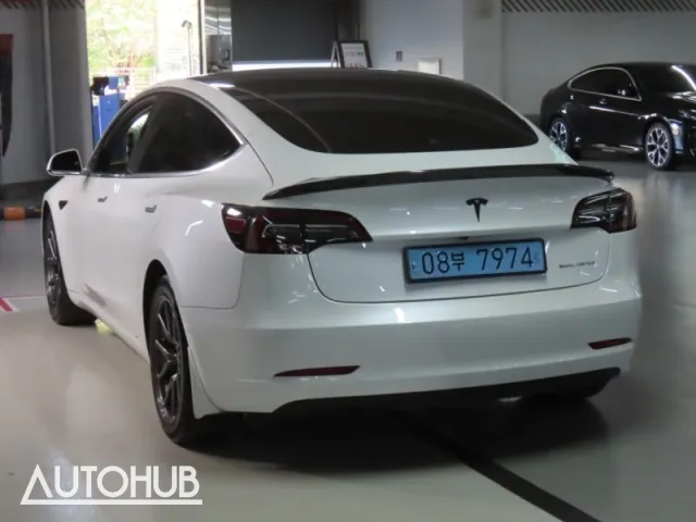 Tesla Model 3 2020 photo 4