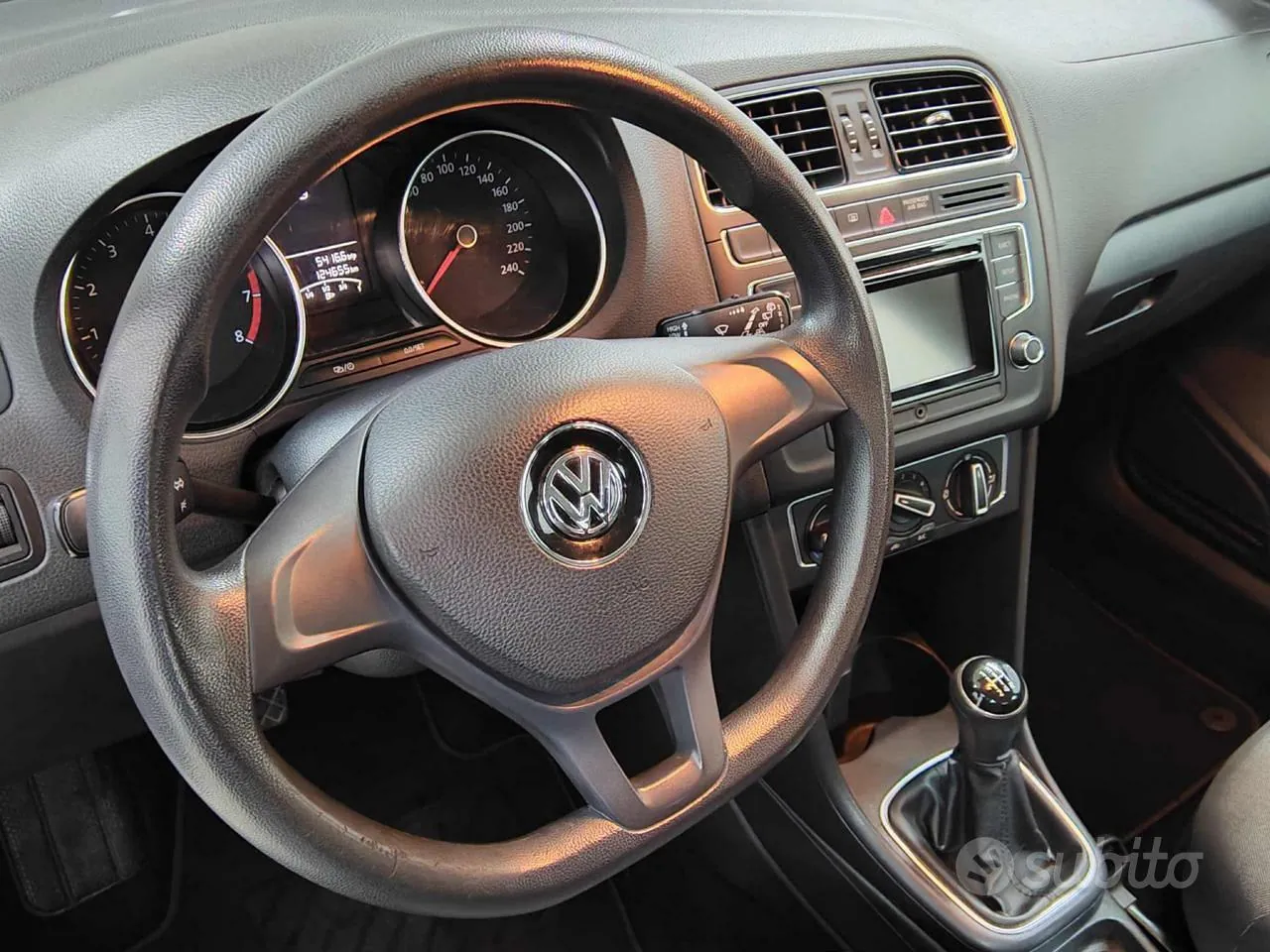 Volkswagen Polo 2015 photo 5