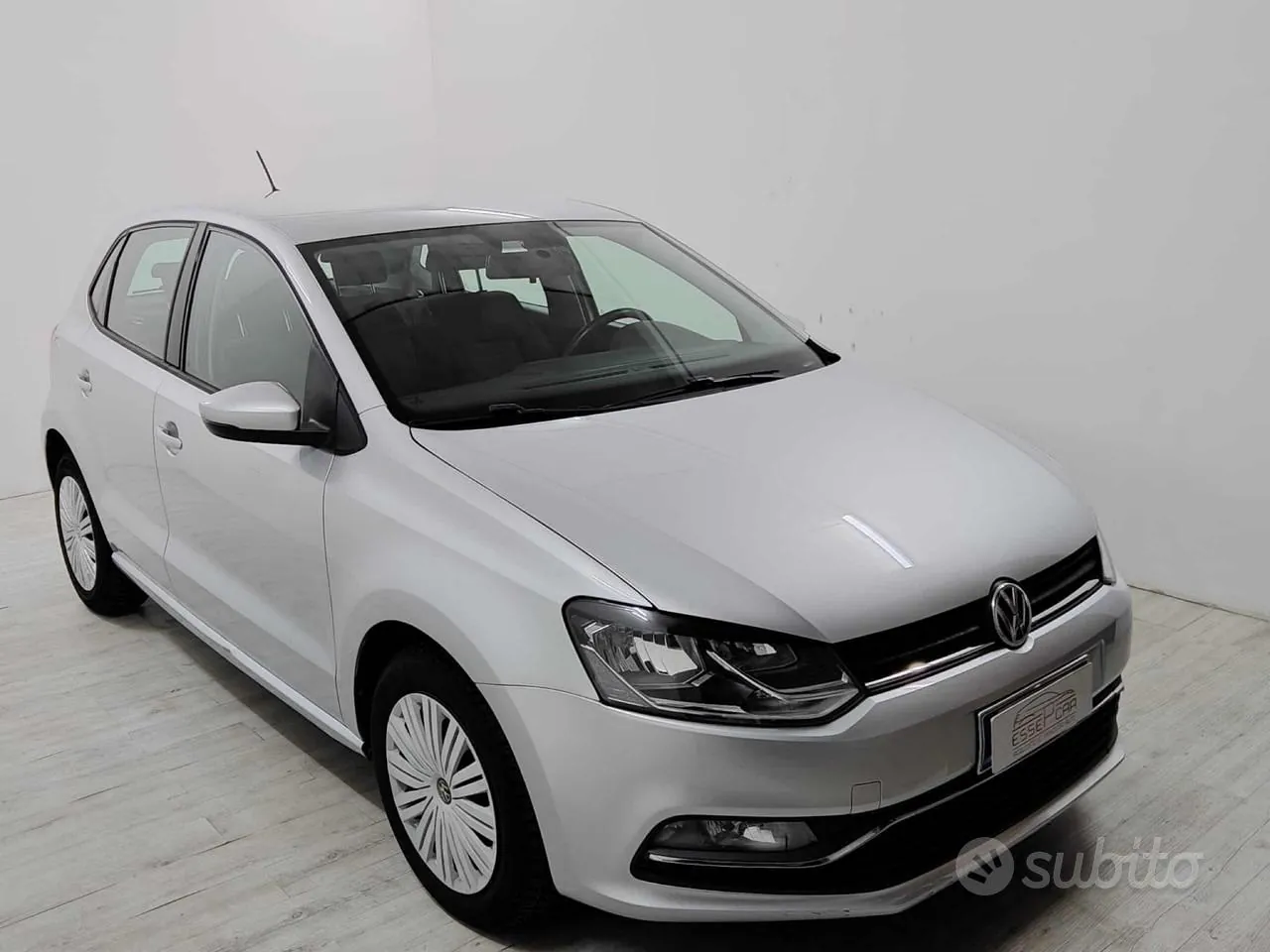 Volkswagen Polo 2015 photo 2