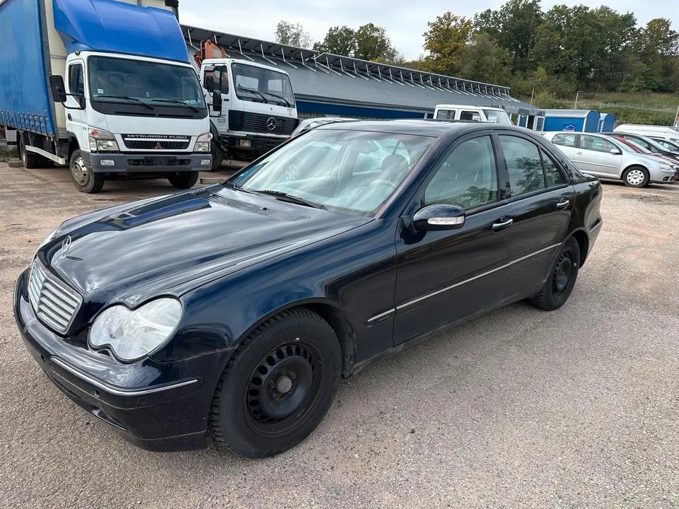 Mercedes-Benz C180