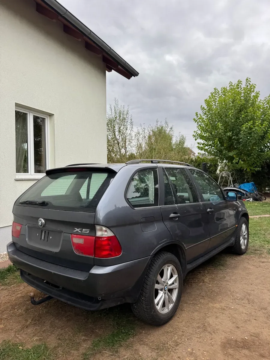 BMW X5 2003 photo 2