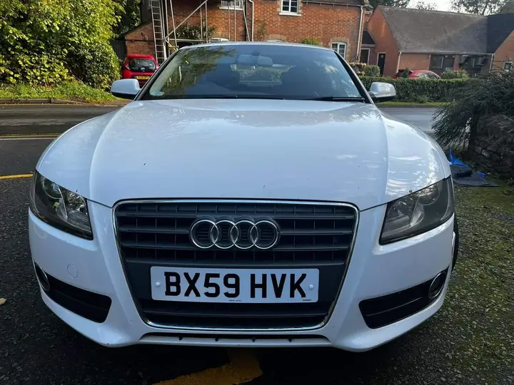 Audi A5 2009 photo 2