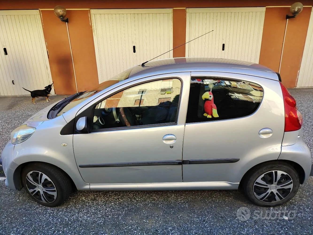 Peugeot 107 2007 photo 2