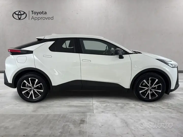 Toyota C-Hr 2024 photo 4