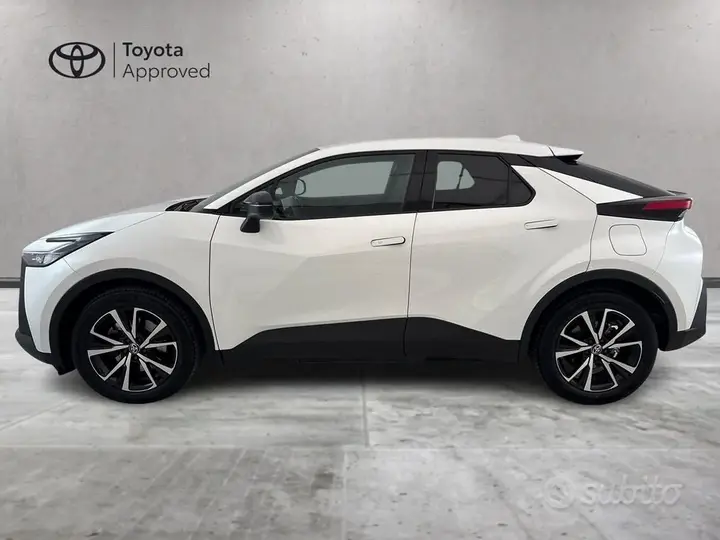 Toyota C-Hr 2024 photo 3