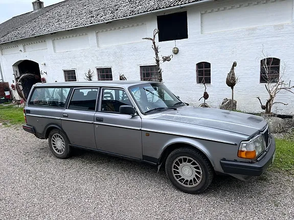 Volvo 240 1991 photo 2