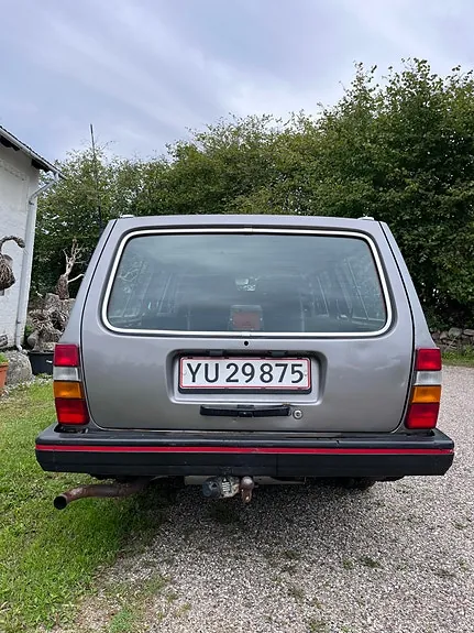 Volvo 240 1991 photo 4