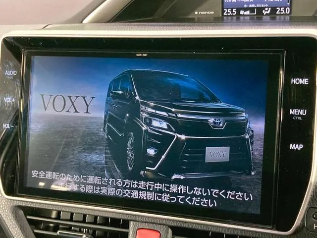 Toyota Voxzie 2021 photo 3