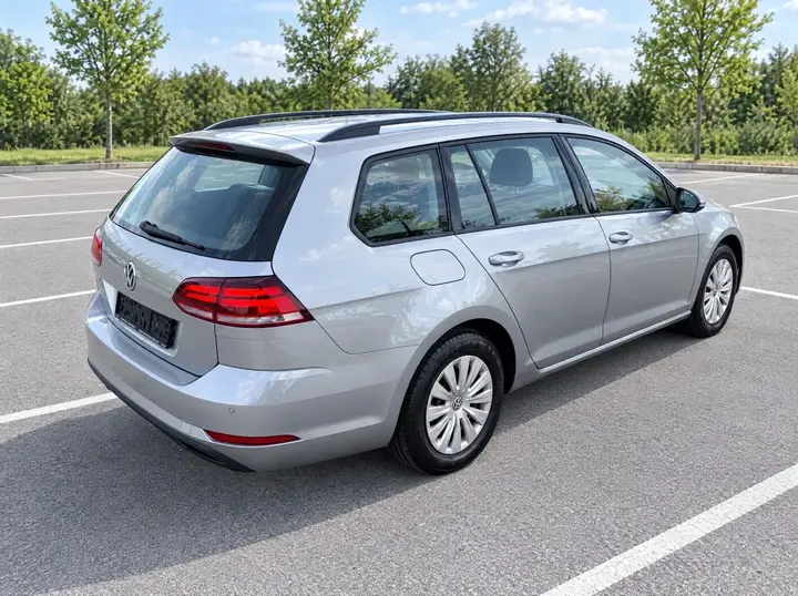 Volkswagen Golf Variant 2018 photo 3