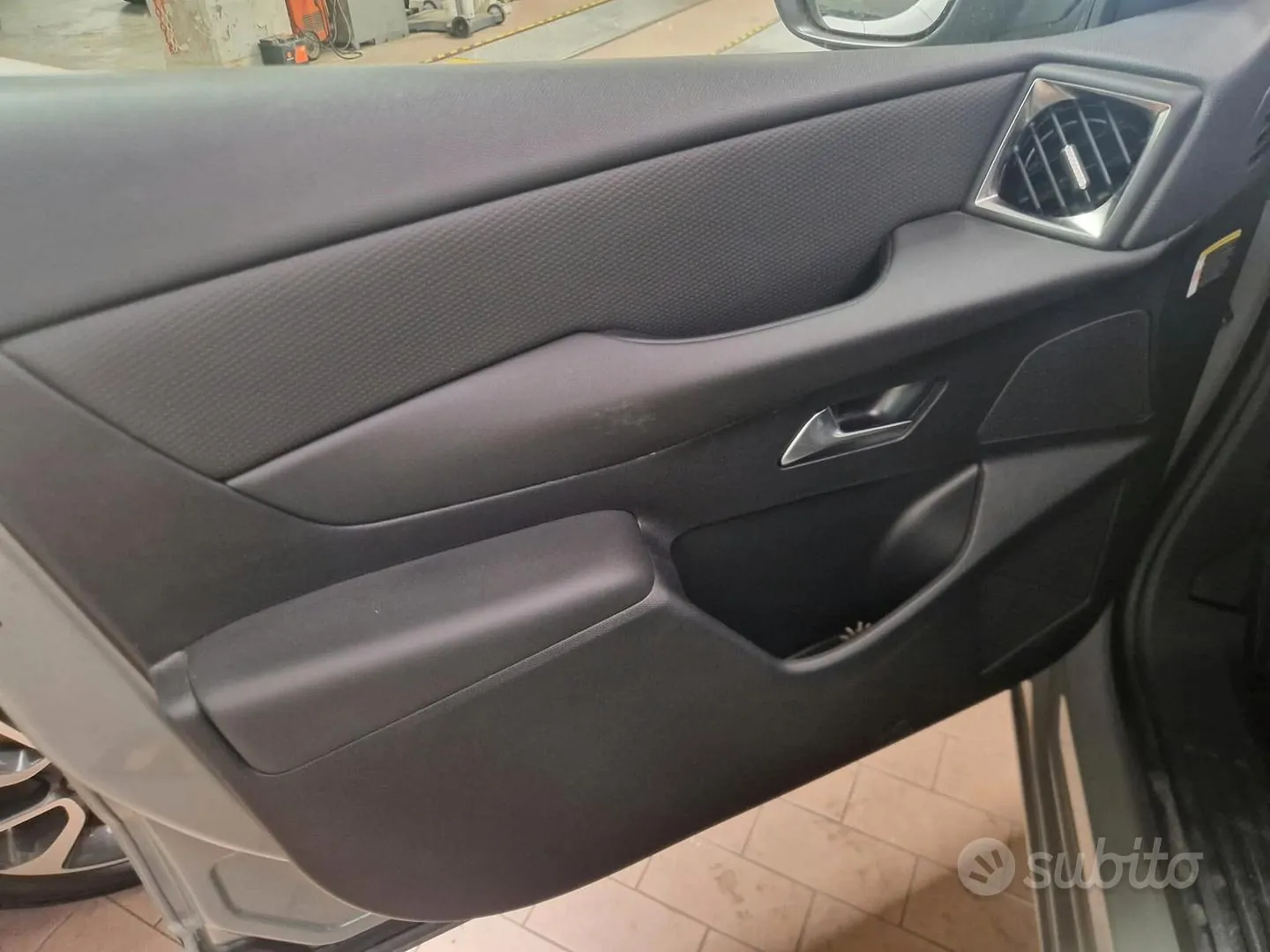 Opel Ds3 2023 photo 5