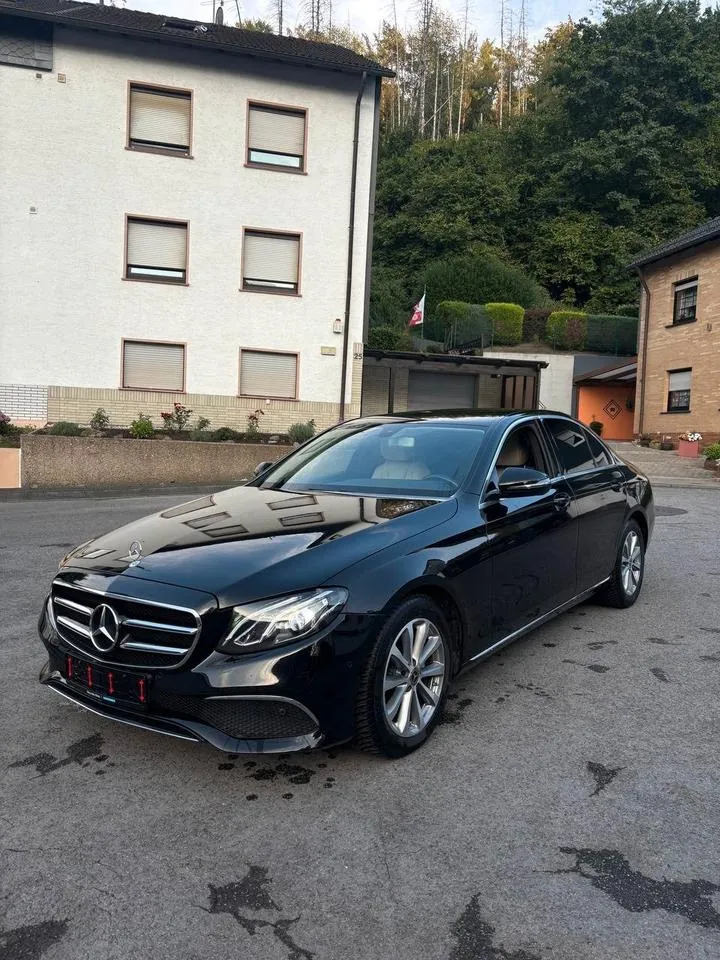 Mercedes-Benz E 200 D