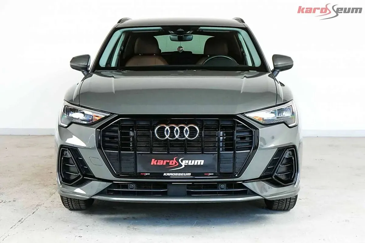 Audi Q3 2023 photo 2
