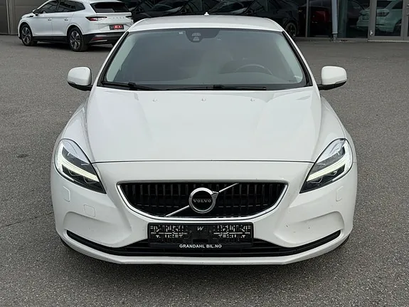 Volvo V40 2018 photo 3