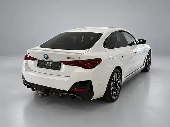 BMW I4 2025 photo 5