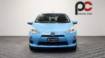 Toyota Aqua 2013 photo 3