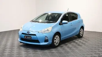 Toyota Aqua 2013 photo 4