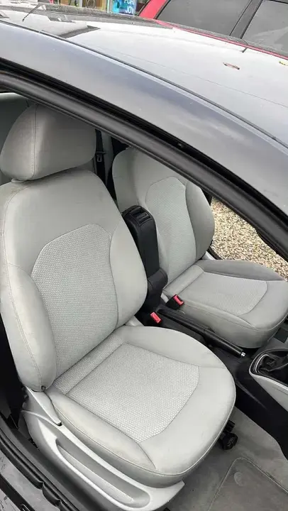 Audi A1 2011 photo 3