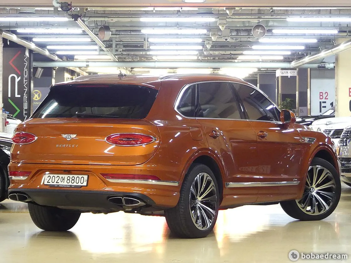 Bentley Bentayga 2023 photo 3