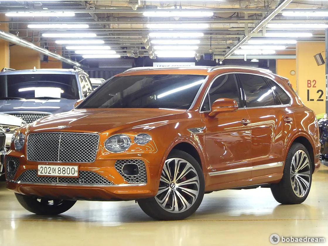Bentley Bentayga 2023 photo 2