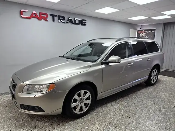Volvo V70 2011 photo 2