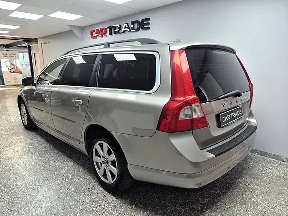 Volvo V70 2011 photo 4