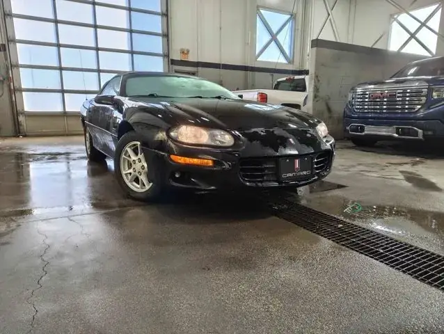 Chevrolet Camaro 2000 photo 2