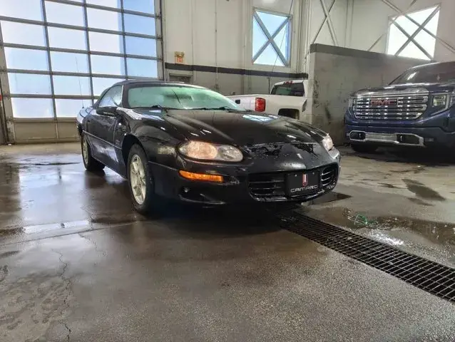 Chevrolet Camaro 2000 photo 3