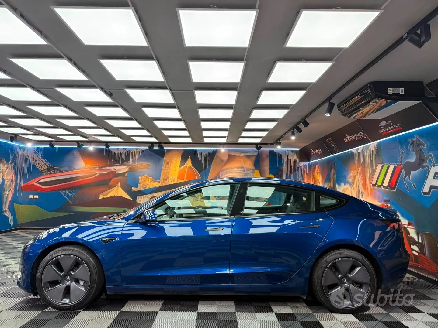 Tesla Model 3 2023 photo 4