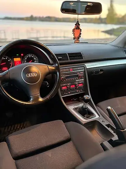Audi A4 2004 photo 5