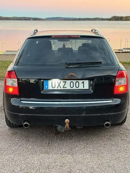 Audi A4 2004 photo 4