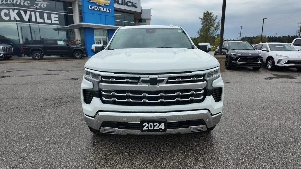 Chevrolet Silverado 1500 2024 photo 2