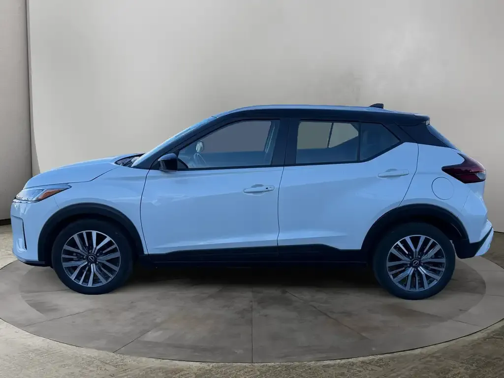 Nissan Kicks 2023 photo 2