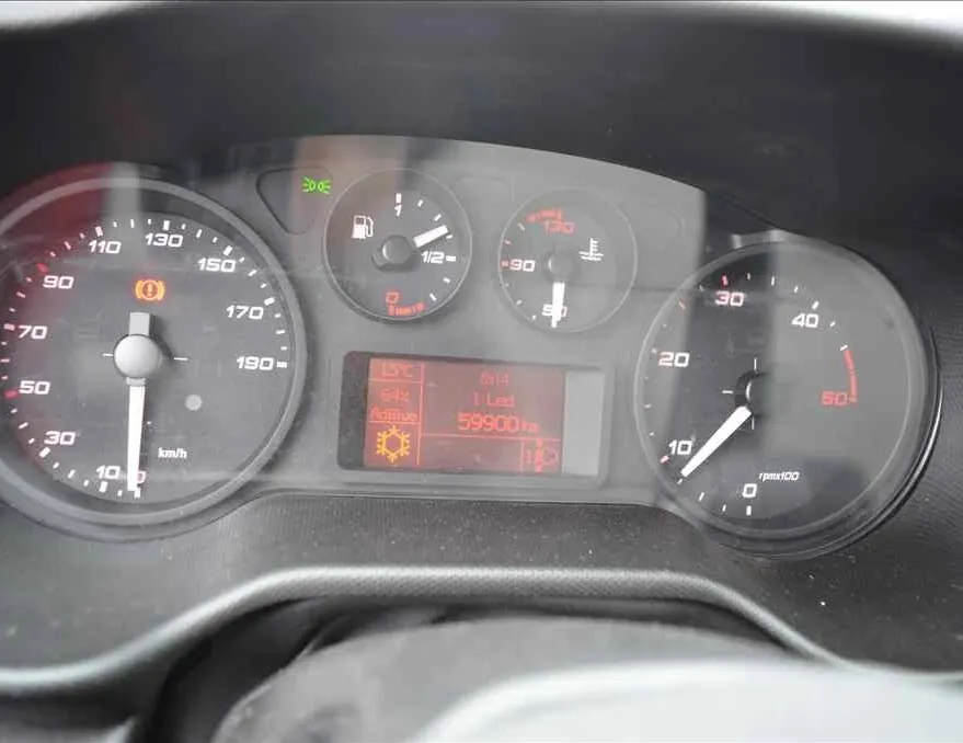 Iveco Daily 2023 photo 4