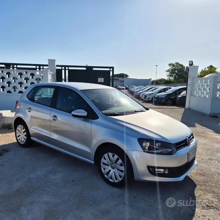 Volkswagen Polo 2012 photo 3