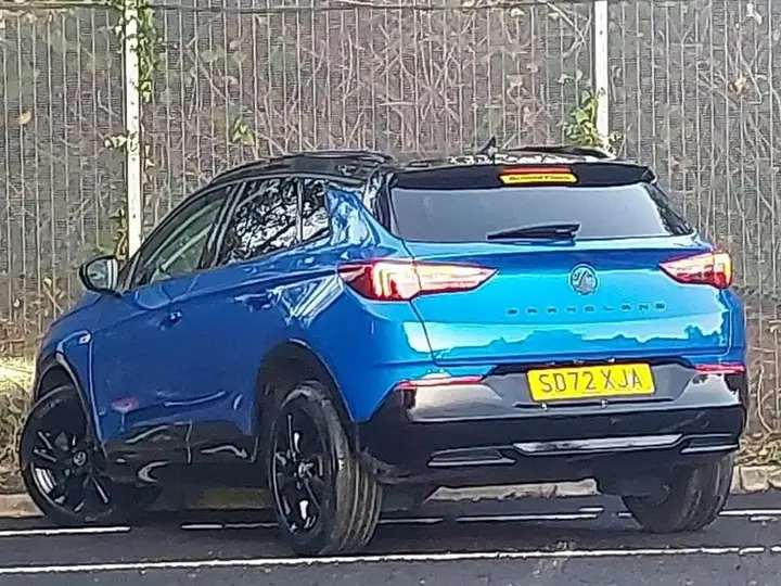 Vauxhall Grandland 2022 photo 2