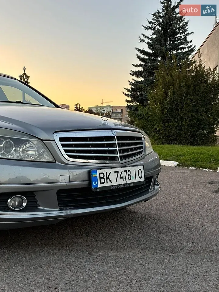 Mercedes-Benz C-Class 2009 photo 4