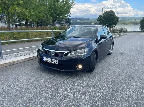 Lexus Ct200H 2012 photo 2