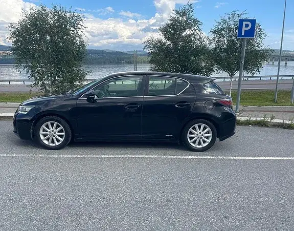 Lexus Ct200H 2012 photo 3