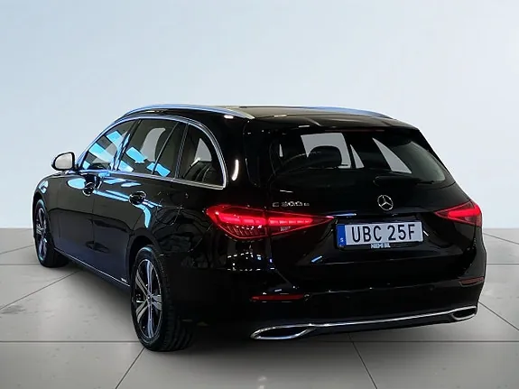 Mercedes-Benz C300 2023 photo 4