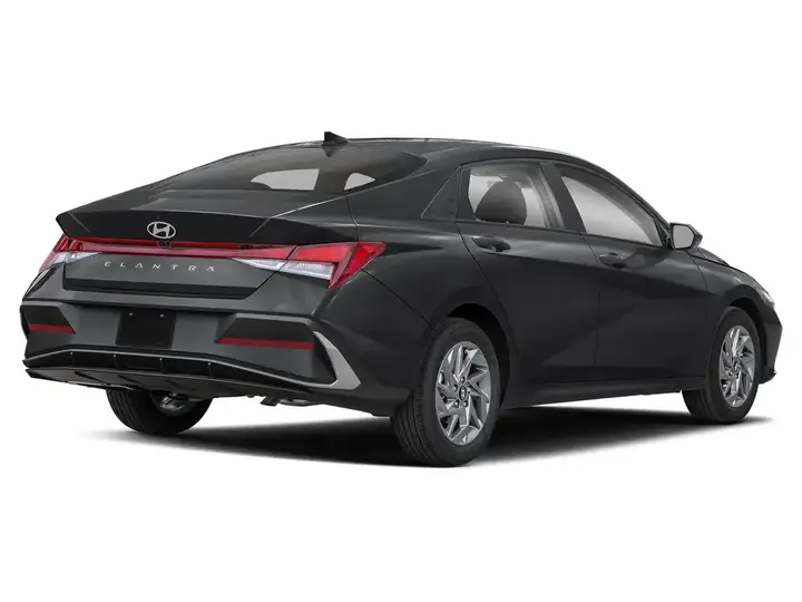 Hyundai Elantra 2024 photo 2