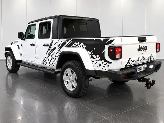 Jeep Gladiator 2023 photo 3
