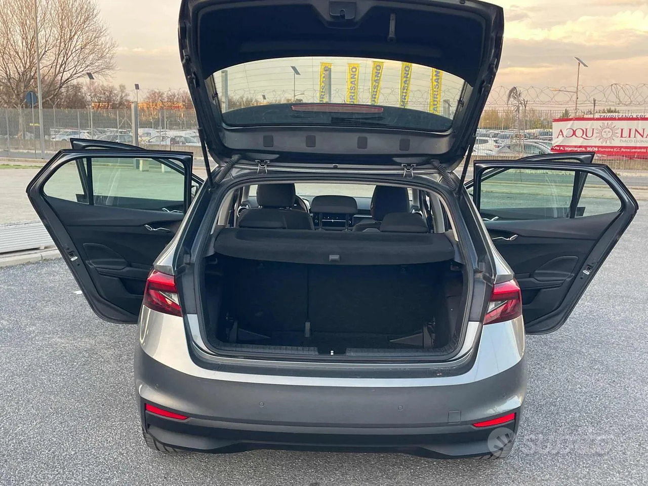 Skoda Fabia 2024 photo 2