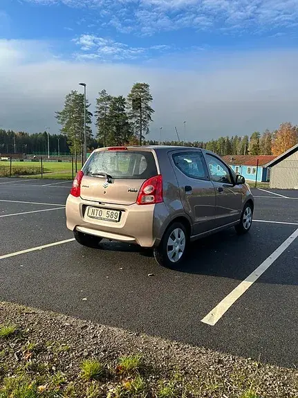 Suzuki Alto 2011 photo 3