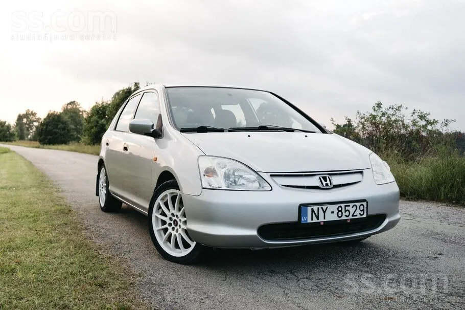 Honda Civic 2002 photo 2