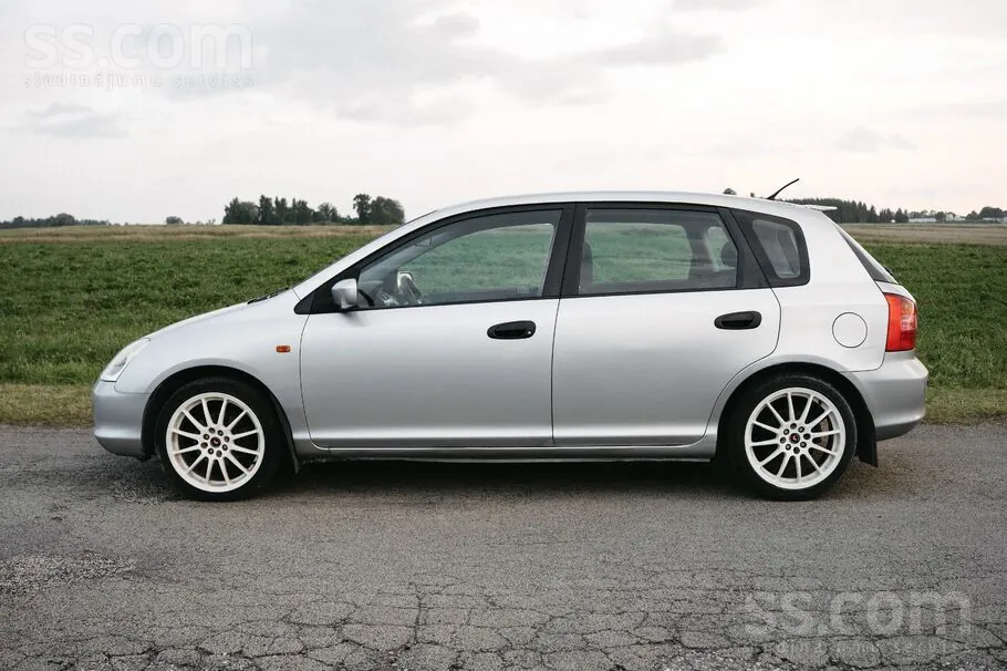 Honda Civic 2002 photo 4