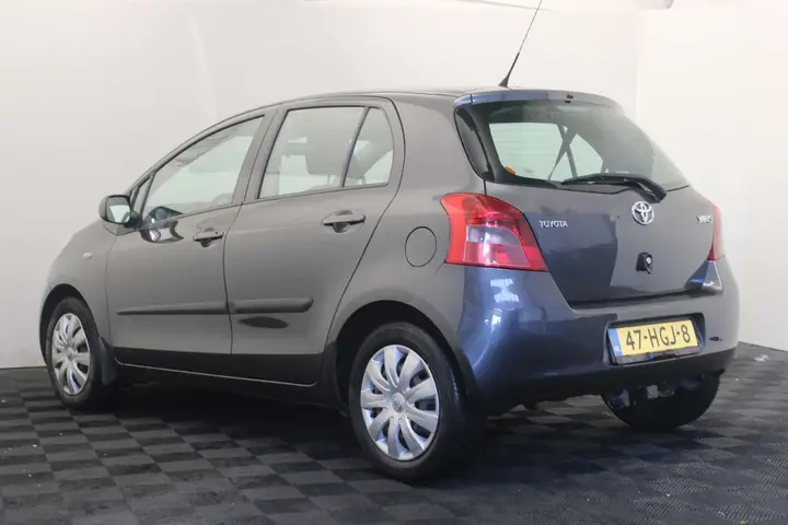 Toyota Yaris 2008 photo 4