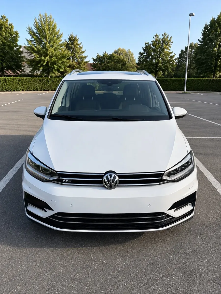 Volkswagen Touran 2017 photo 3