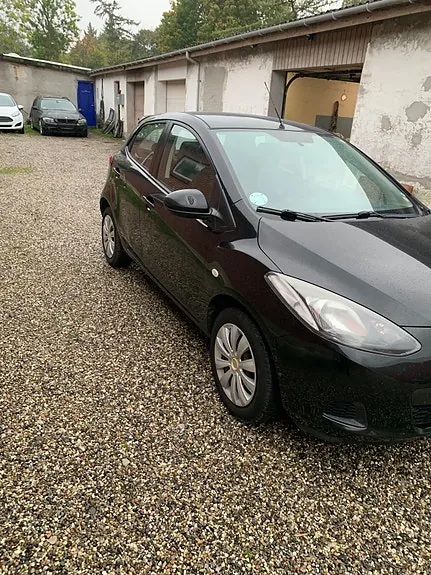 Mazda 2 2008 photo 3