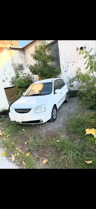 Kia Carens