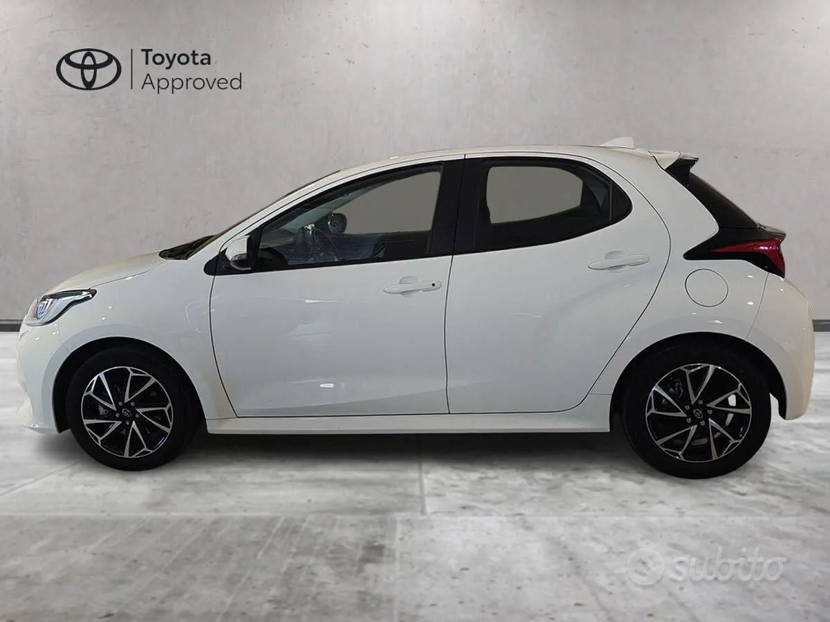 Toyota Yaris 2022 photo 3